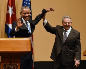 El presidente de Estados Unidos, Barack Obama, sostuvo una reunión con su homólogo cubano Raúl Castro, en el Palacio de la Revolución. NOTIMEX/FOTO/JOSÉ LÓPEZ/COR/POL/VIAJE16/