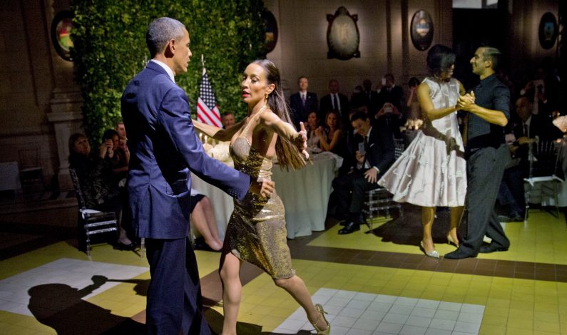 Los Obama bailan tango en Argentina