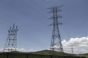 En la frontera de San Luis Río Colorado, con apoyo federal en cuestión de días iniciarán los trabajos para la electrificación de la colonia periférica Topahue, 