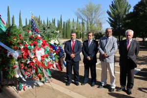 60505207. Agua Prieta, Son., 5 May 2016 (Notimex-Cortesía).- Autoridades de esta frontera de Sonora, realizaron un homenaje en el cementerio de la vecina ciudad de Douglas, Arizona, a Ludgardo G. Lozano, quien participó en la Batalla de Puebla. NOTIMEX/FOTO/CORTESÍA/HUM/