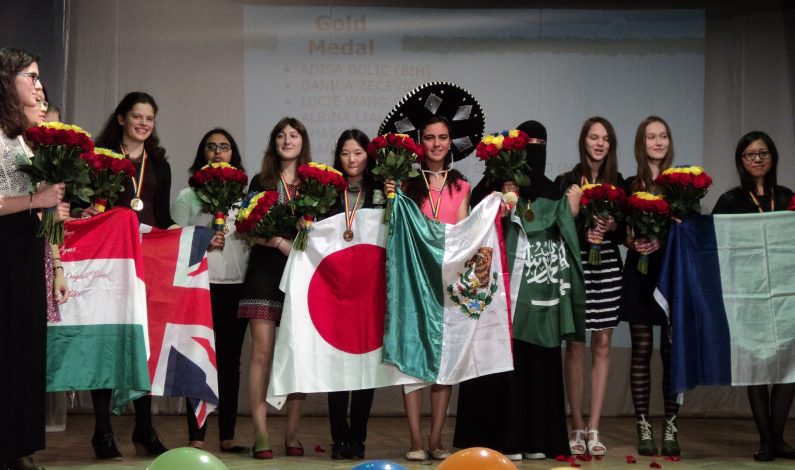 Mexicana campeona en matemáticas revela secreto para triunfar